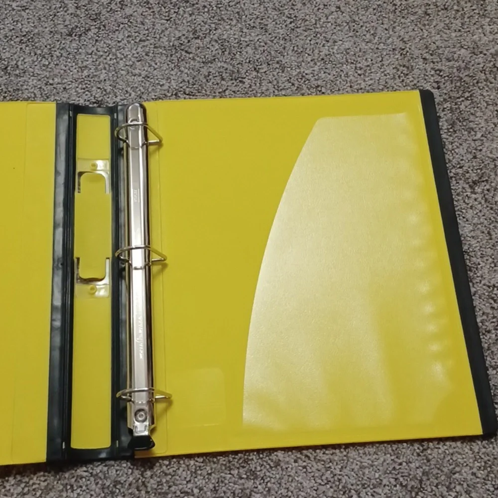 Binder - Picture 2 of 3